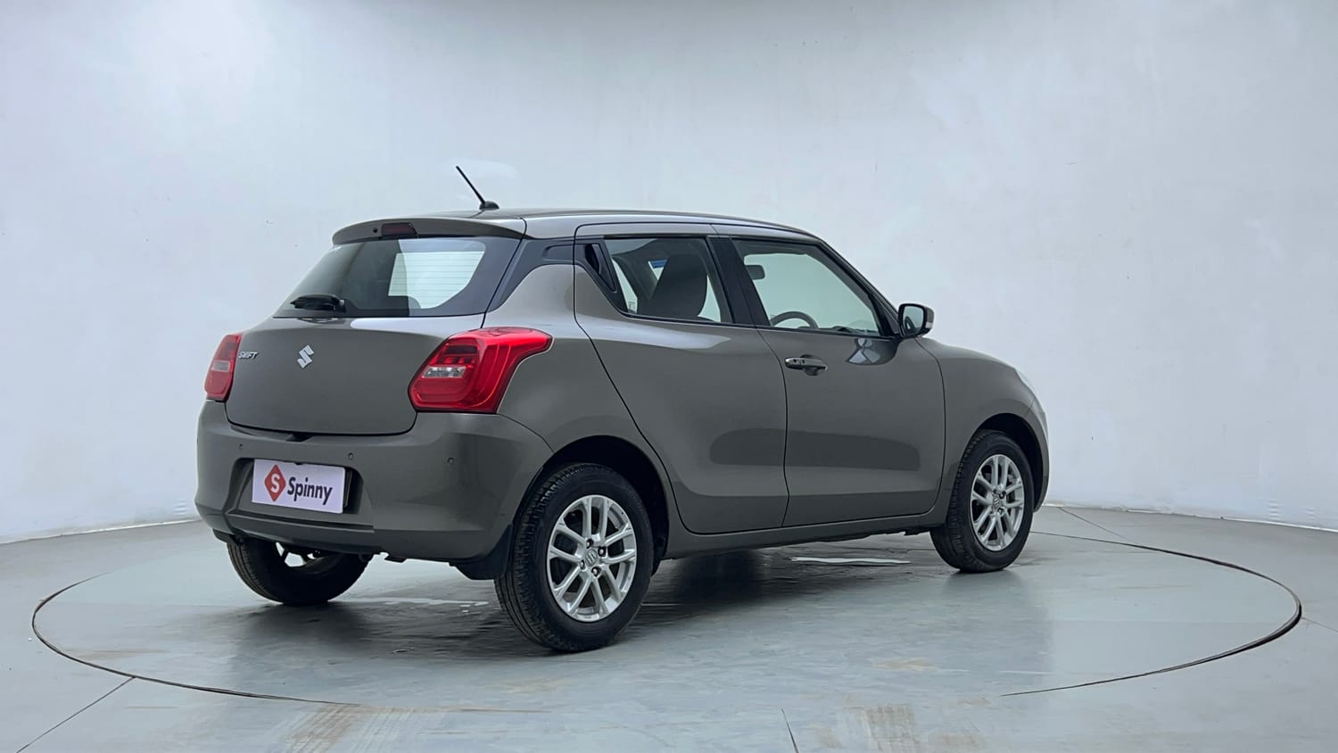 Used 2024 Maruti Suzuki Swift ZXi Petrol Manual exterior RIGHT REAR CORNER VIEW