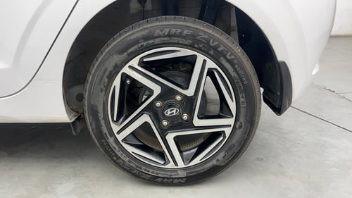 Used 2025 Hyundai Grand i10 Nios Asta 1.2 Kappa Petrol Manual tyres LEFT REAR TYRE RIM VIEW