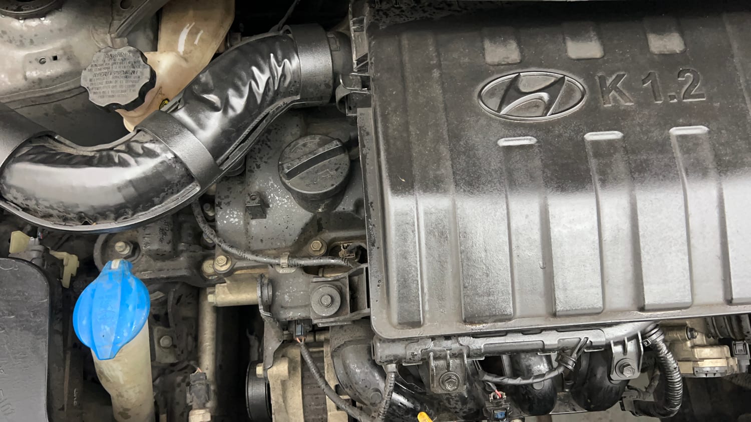 Used 2018 Hyundai Xcent SX (O) Petrol Manual engine ENGINE RIGHT SIDE VIEW