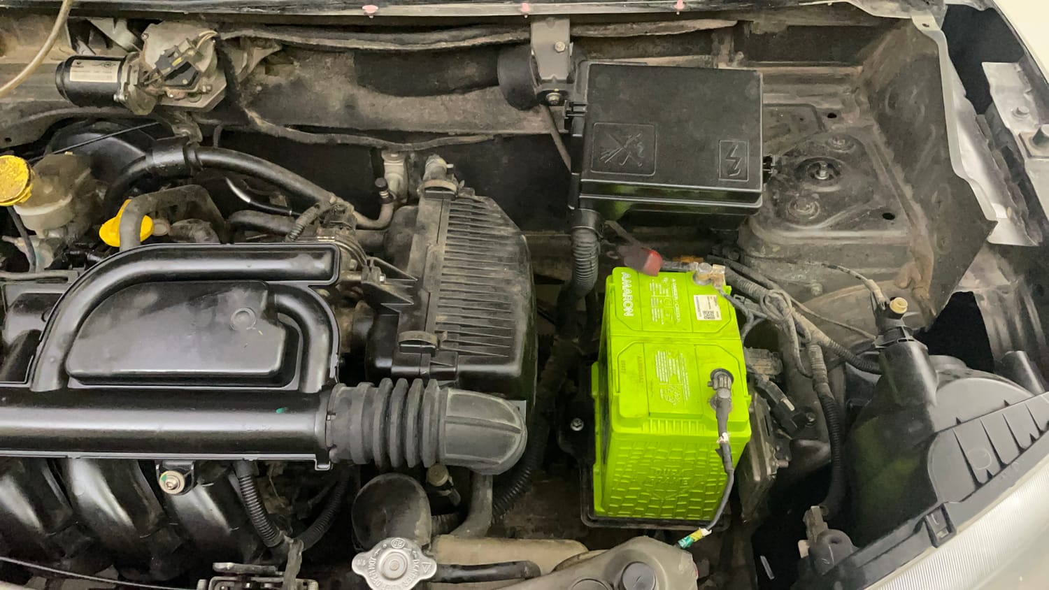 Used 2016 Renault Kwid RXL Petrol Manual engine ENGINE LEFT SIDE VIEW