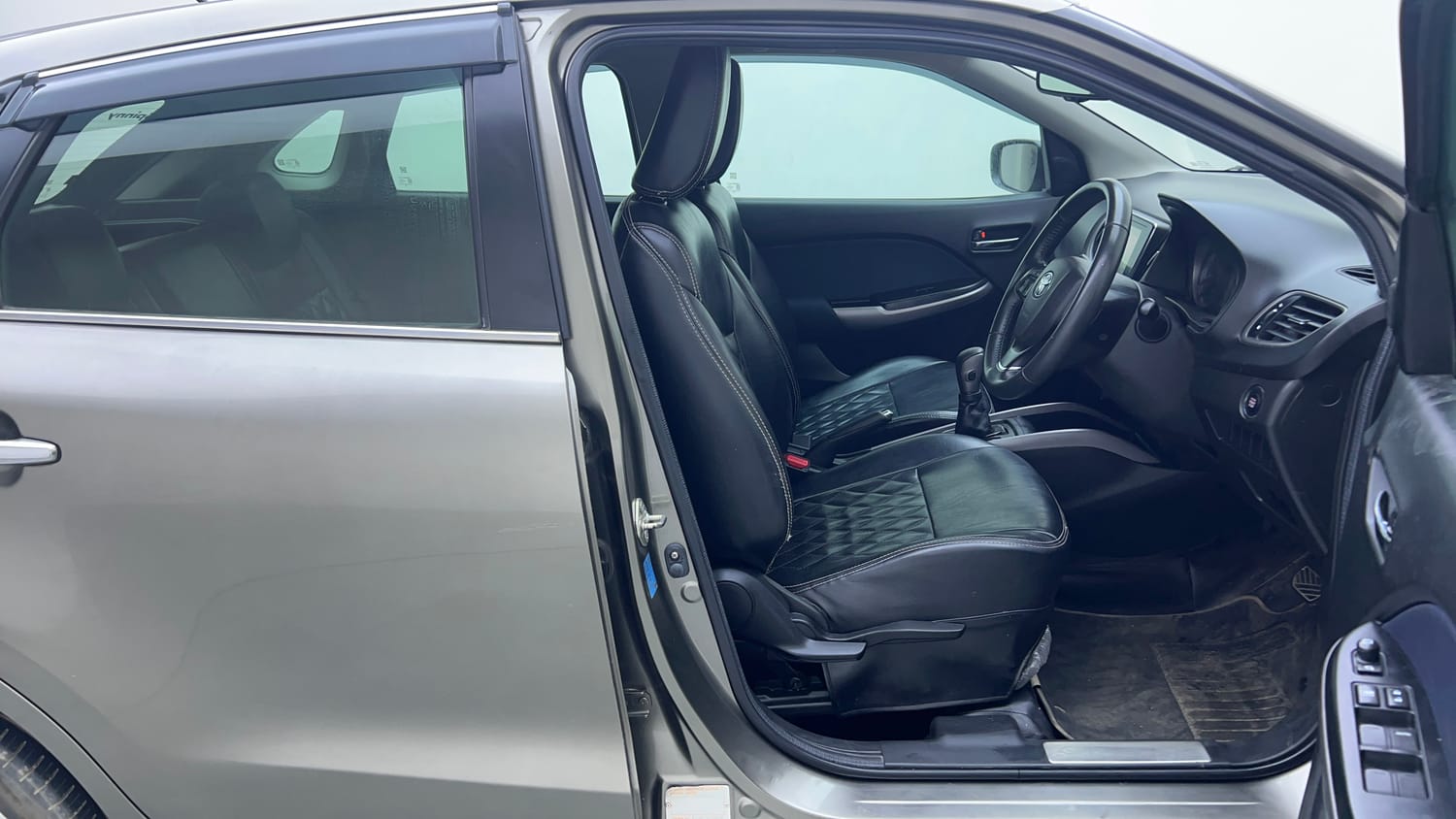 Used 2021 Toyota Glanza V CVT Petrol Automatic interior RIGHT SIDE FRONT DOOR CABIN VIEW