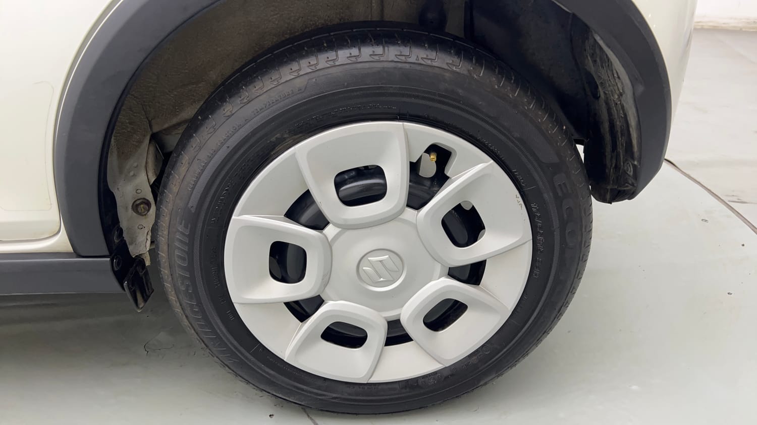 Used 2026 Maruti Suzuki Ignis Delta 1.2 MT Petrol Manual tyres LEFT REAR TYRE RIM VIEW