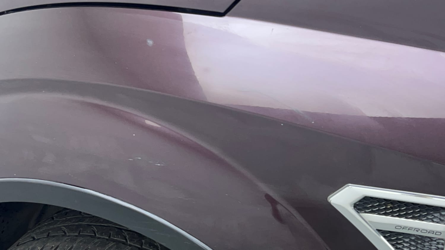Used 2018 Mahindra XUV500 W9 Diesel Manual dents MINOR SCRATCH