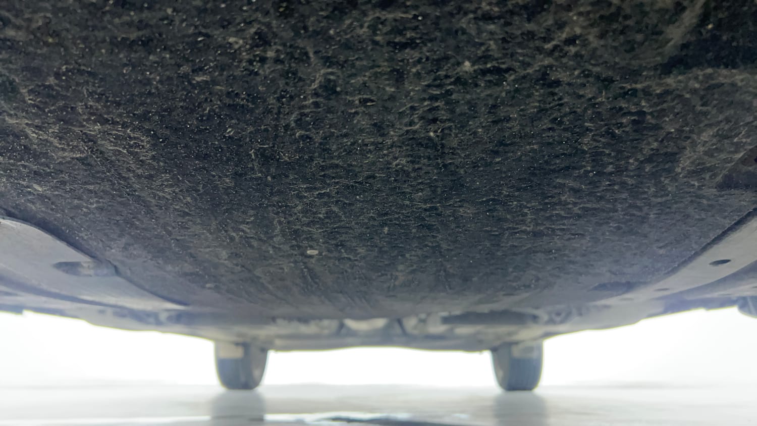 Used 2024 Toyota Glanza V Petrol Manual extra FRONT LEFT UNDERBODY VIEW