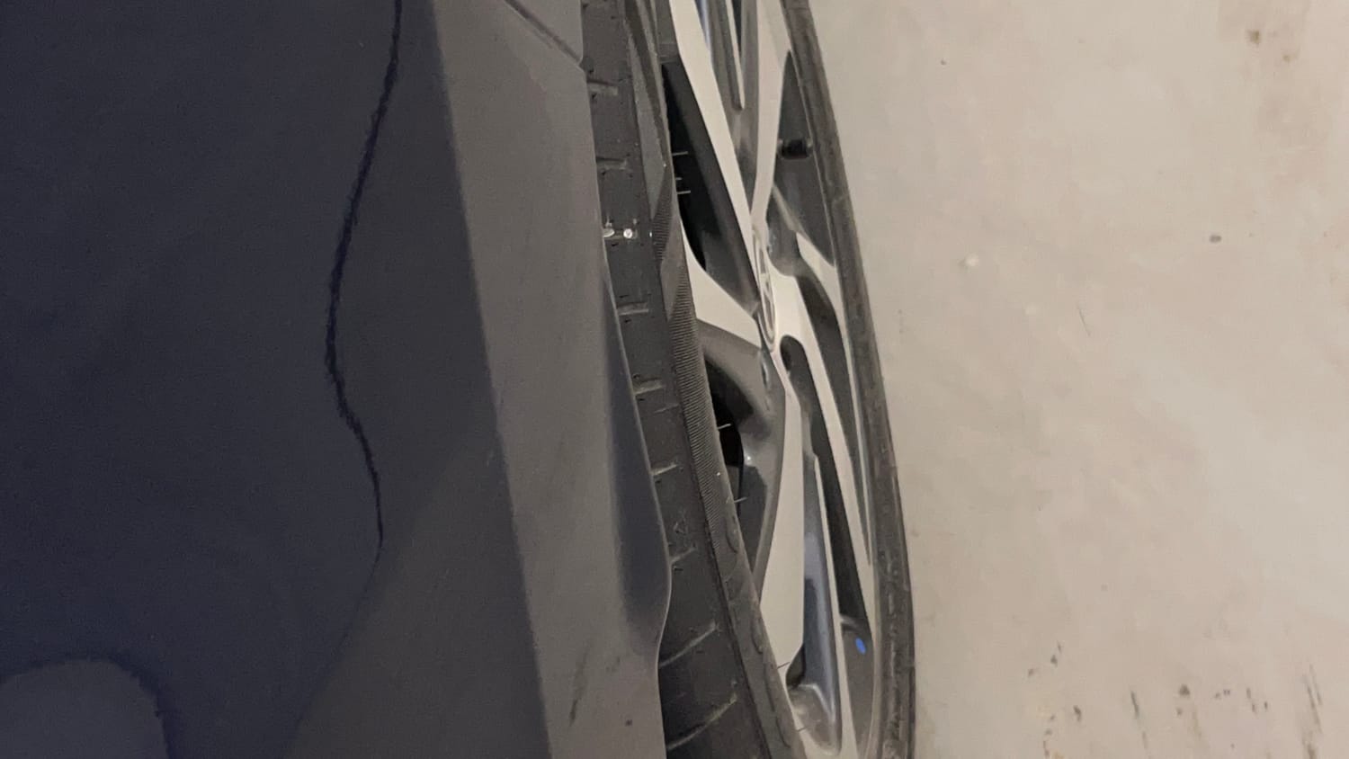 Used 2024 Toyota Glanza V AMT Petrol Automatic dents MINOR SCRATCH