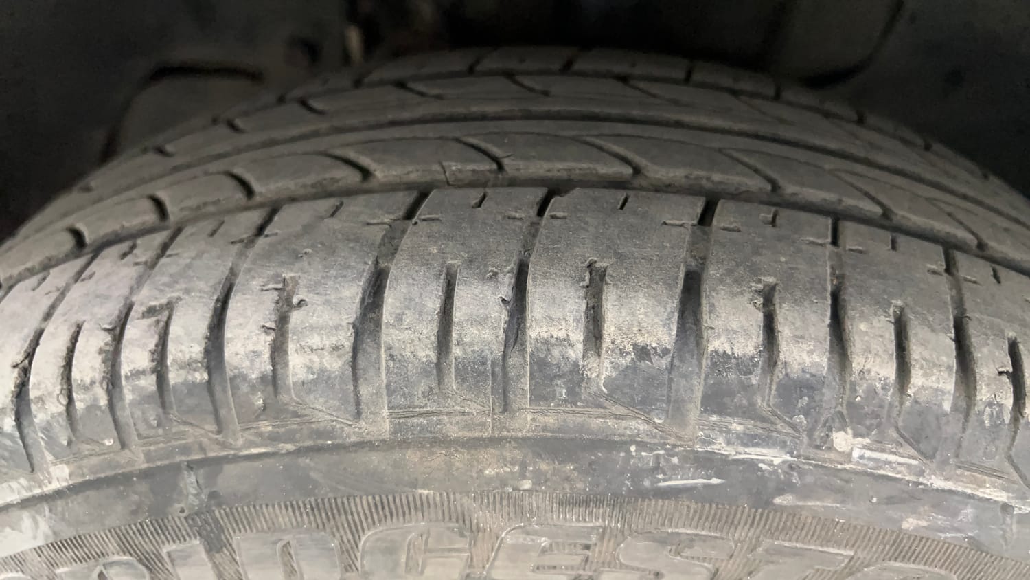 Used 2022 Tata Tiago XT CNG Cng Manual tyres LEFT FRONT TYRE TREAD VIEW