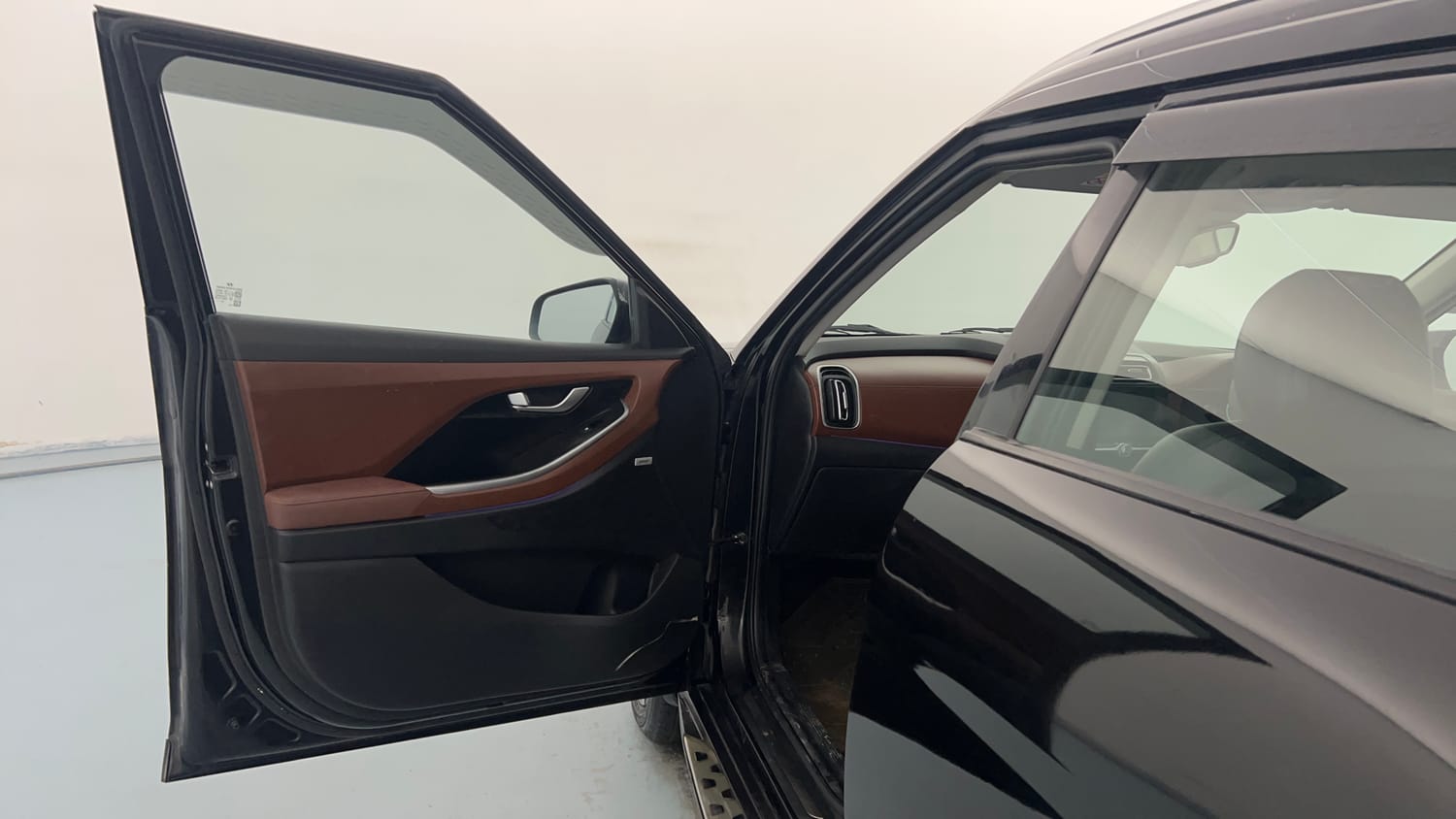 Used 2021 Hyundai Alcazar Signature (O) 6 STR 1.5 Diesel AT Diesel Automatic interior LEFT FRONT DOOR OPEN VIEW