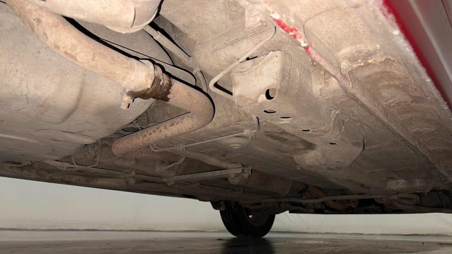 Used 2017 Tata Tiago Revotron XZA Petrol Automatic extra REAR RIGHT UNDERBODY VIEW
