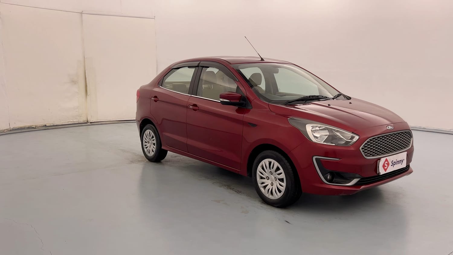 Used 2019 Ford Figo Aspire Trend Plus 1.2 Ti-VCT Petrol Manual exterior RIGHT FRONT CORNER VIEW