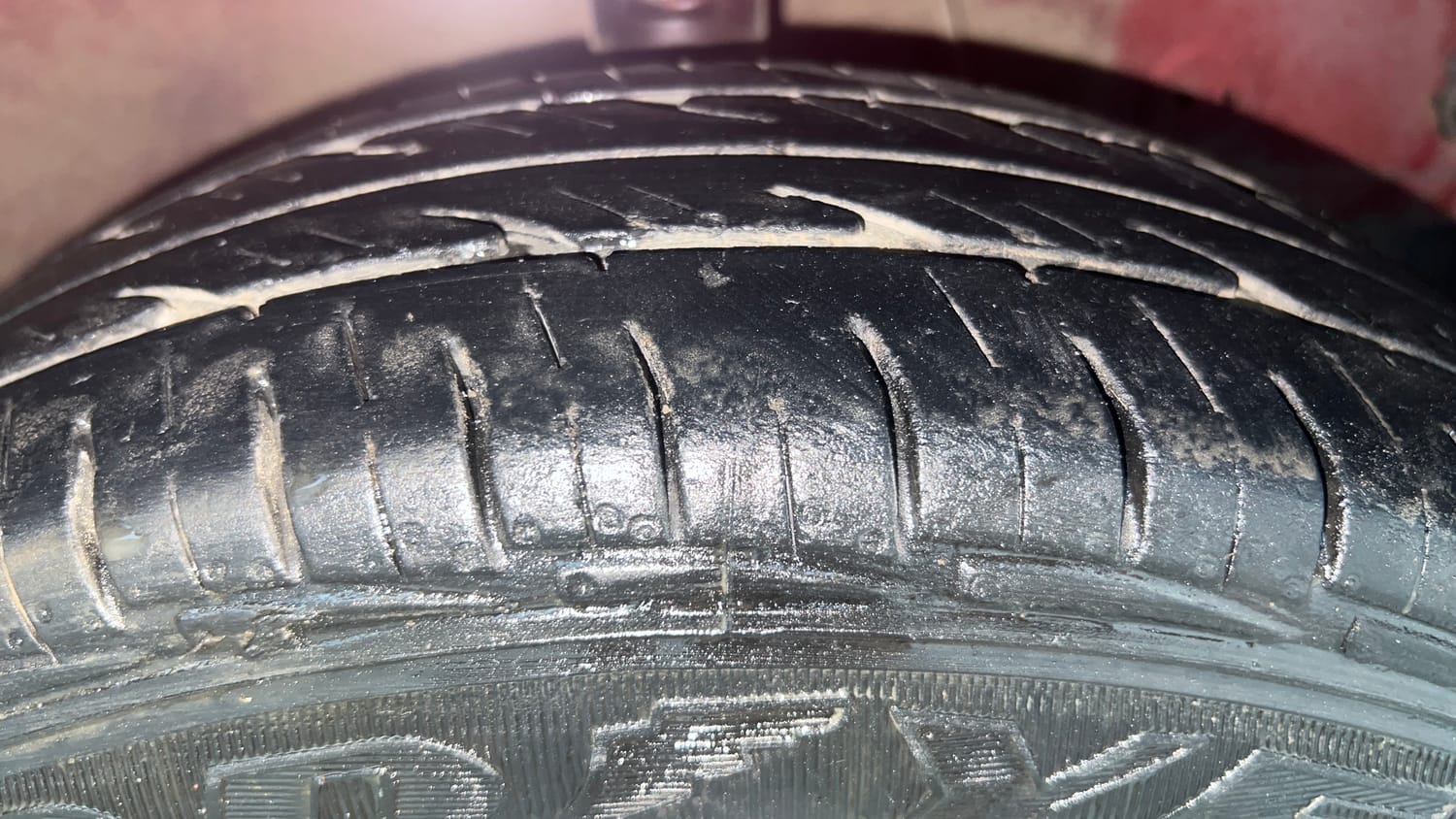 Used 2017 Hyundai Eon Era +  CNG (Outside Fitted) Cng Manual tyres RIGHT FRONT TYRE TREAD VIEW