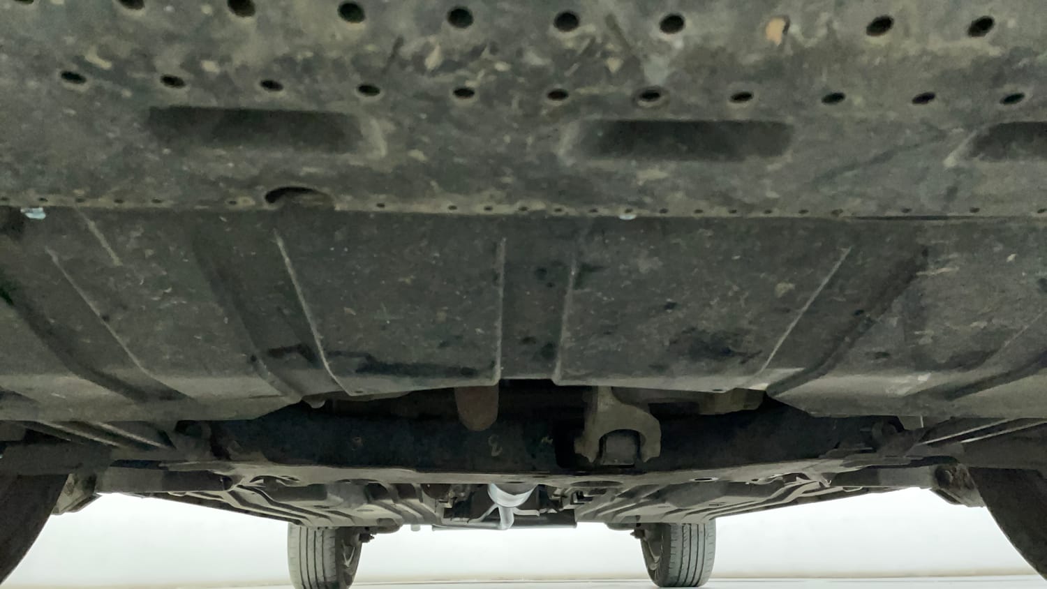 Used 2021 Maruti Suzuki S-Cross Zeta AT Petrol Automatic extra FRONT LEFT UNDERBODY VIEW