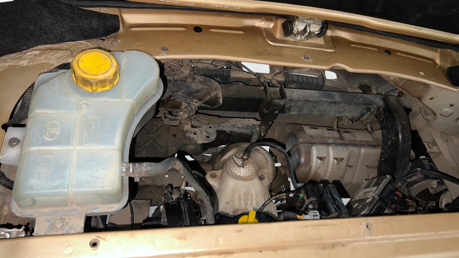 Used 2015 Tata Nano Twist XTA Petrol Automatic engine ENGINE RIGHT SIDE VIEW