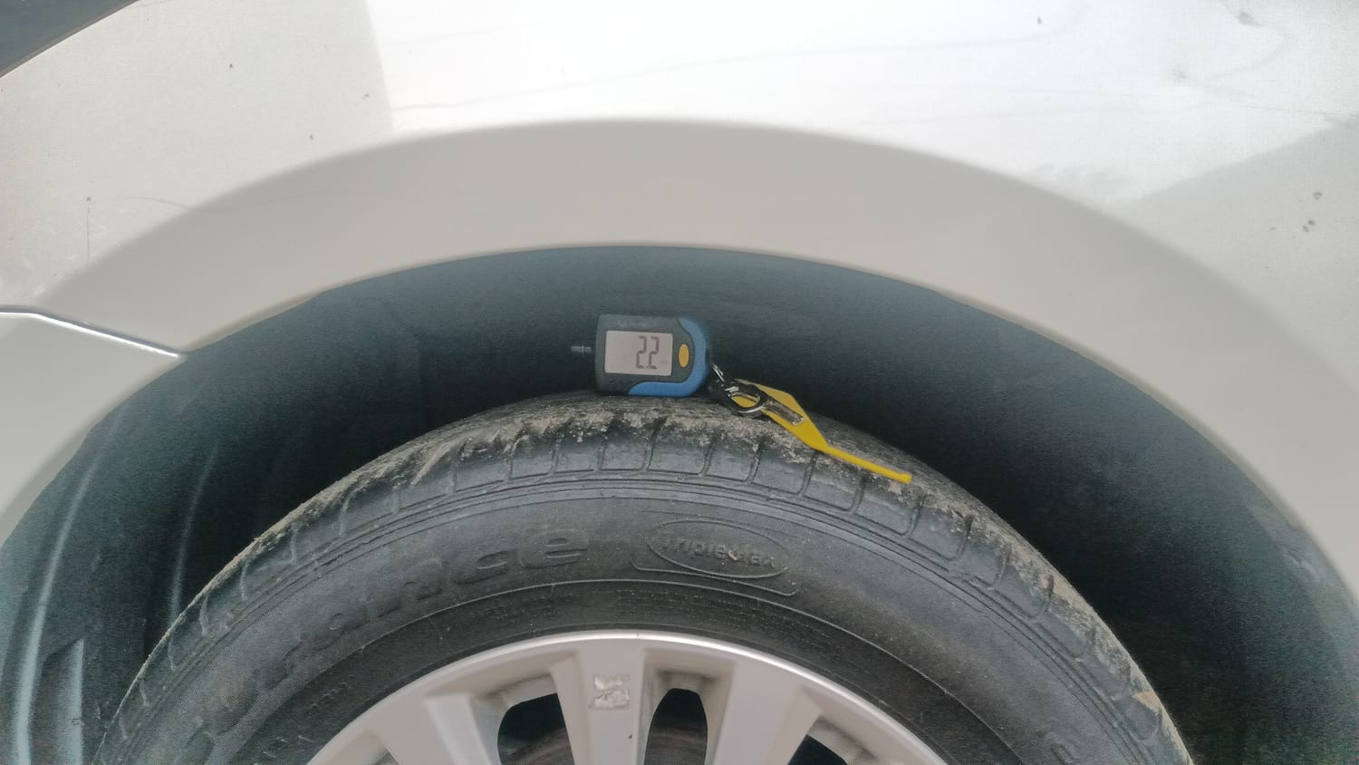 Used 2023 Maruti Suzuki Ciaz Zeta 1.5 Petrol Manual tyres LEFT FRONT TYRE TREAD VIEW