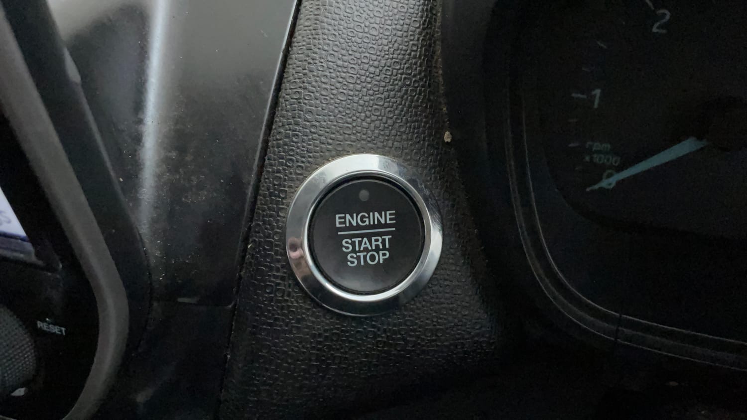 Used 2019 Ford EcoSport Titanium 1.5L TDCi Diesel Manual top_features Keyless start