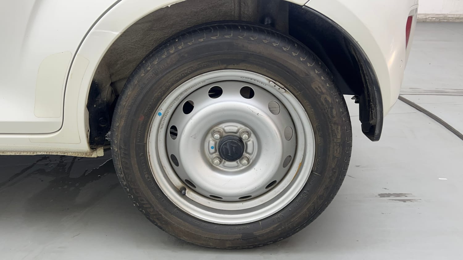 Used 2023 Maruti Suzuki Ignis Sigma 1.2 MT Petrol Manual tyres LEFT REAR TYRE RIM VIEW