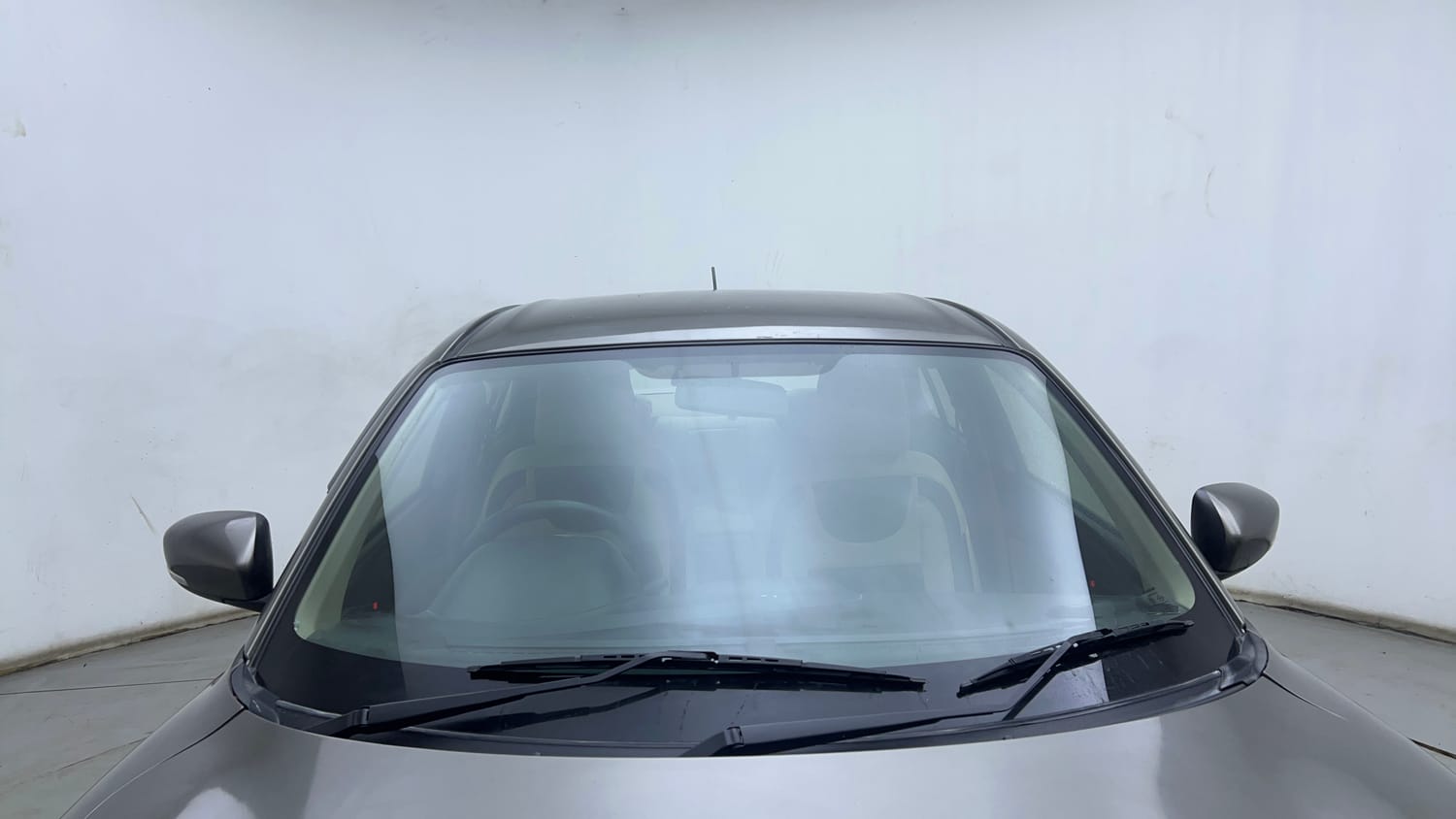 Used 2017 Maruti Suzuki Dzire VXi AMT Petrol Automatic exterior FRONT WINDSHIELD VIEW