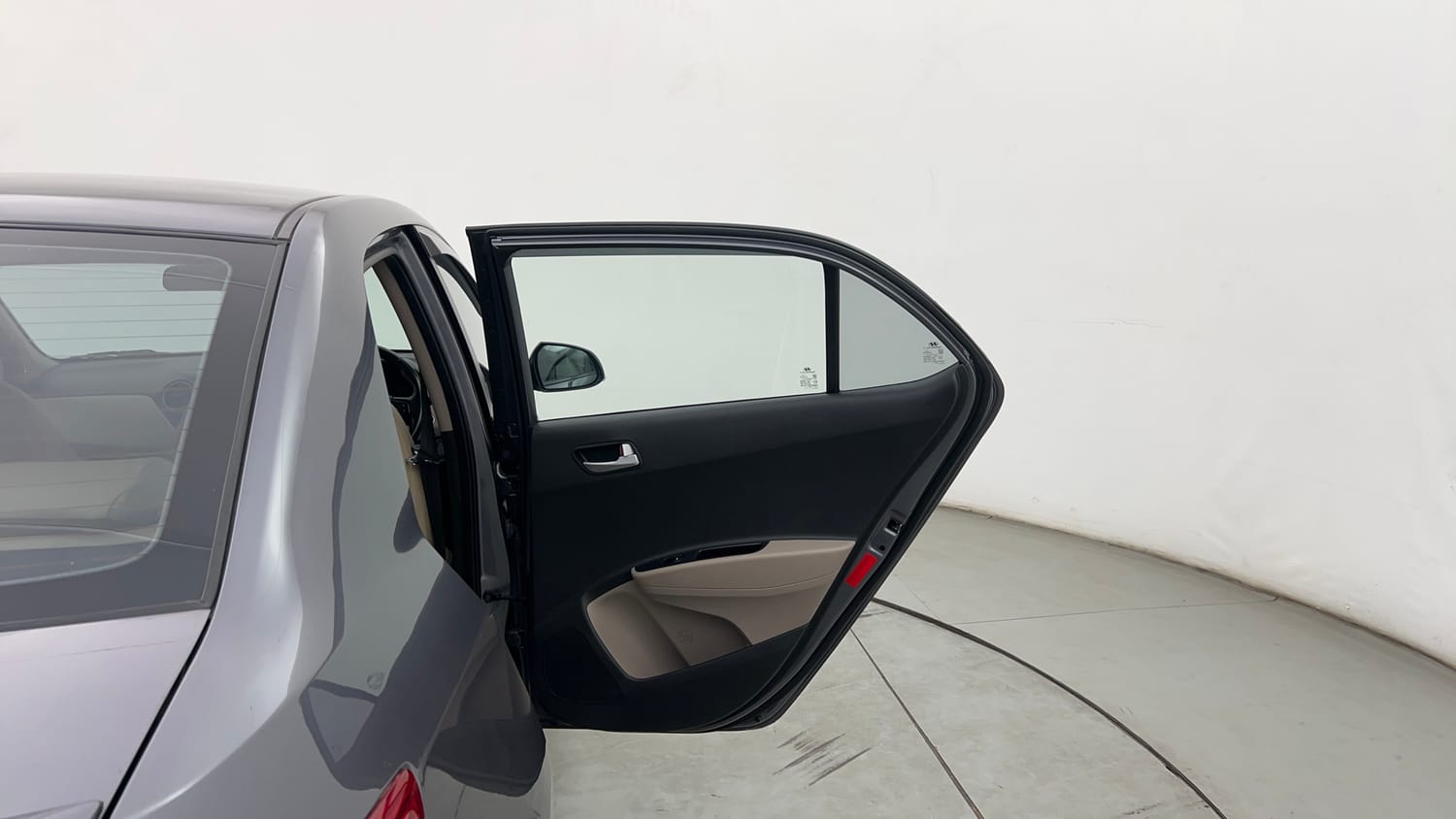 Used 2018 Hyundai Xcent SX (O) Petrol Manual interior RIGHT REAR DOOR OPEN VIEW