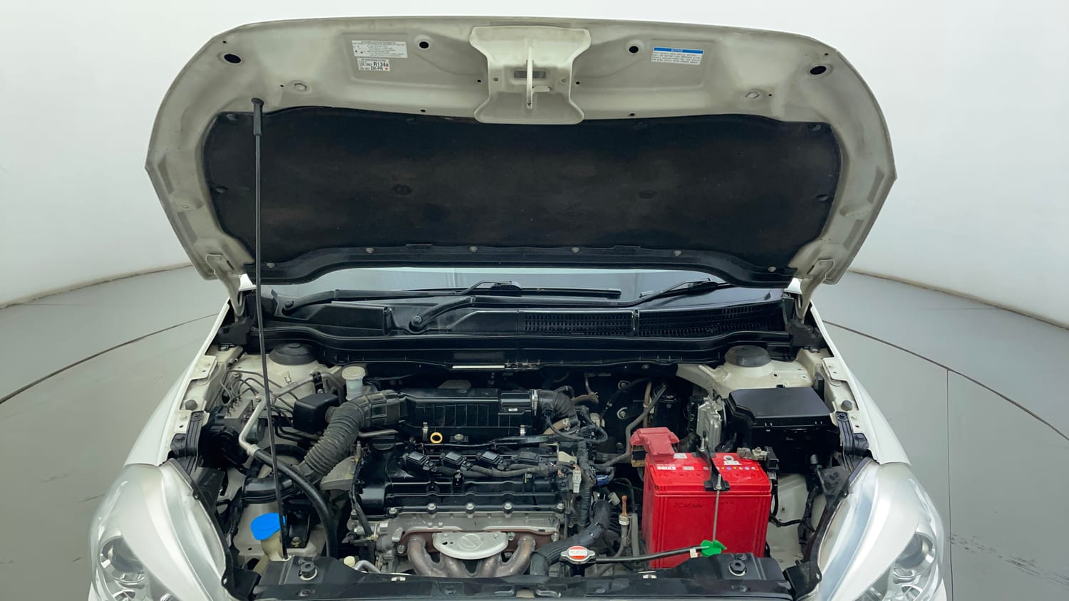 Used 2021 Maruti Suzuki S-Cross Zeta AT Petrol Automatic engine ENGINE & BONNET OPEN FRONT VIEW