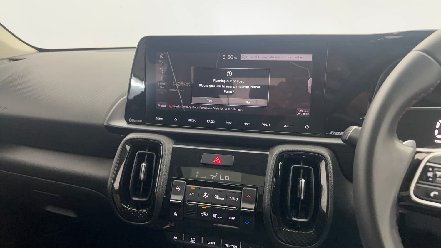 Used 2023 Kia Sonet GTX Plus 1.0 DCT Petrol Automatic interior MUSIC SYSTEM & AC CONTROL VIEW