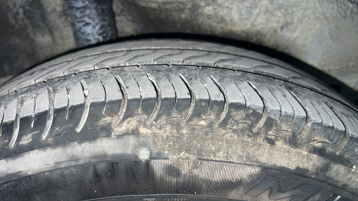 Used 2016 Honda Jazz V AT Petrol Petrol Automatic tyres RIGHT REAR TYRE TREAD VIEW