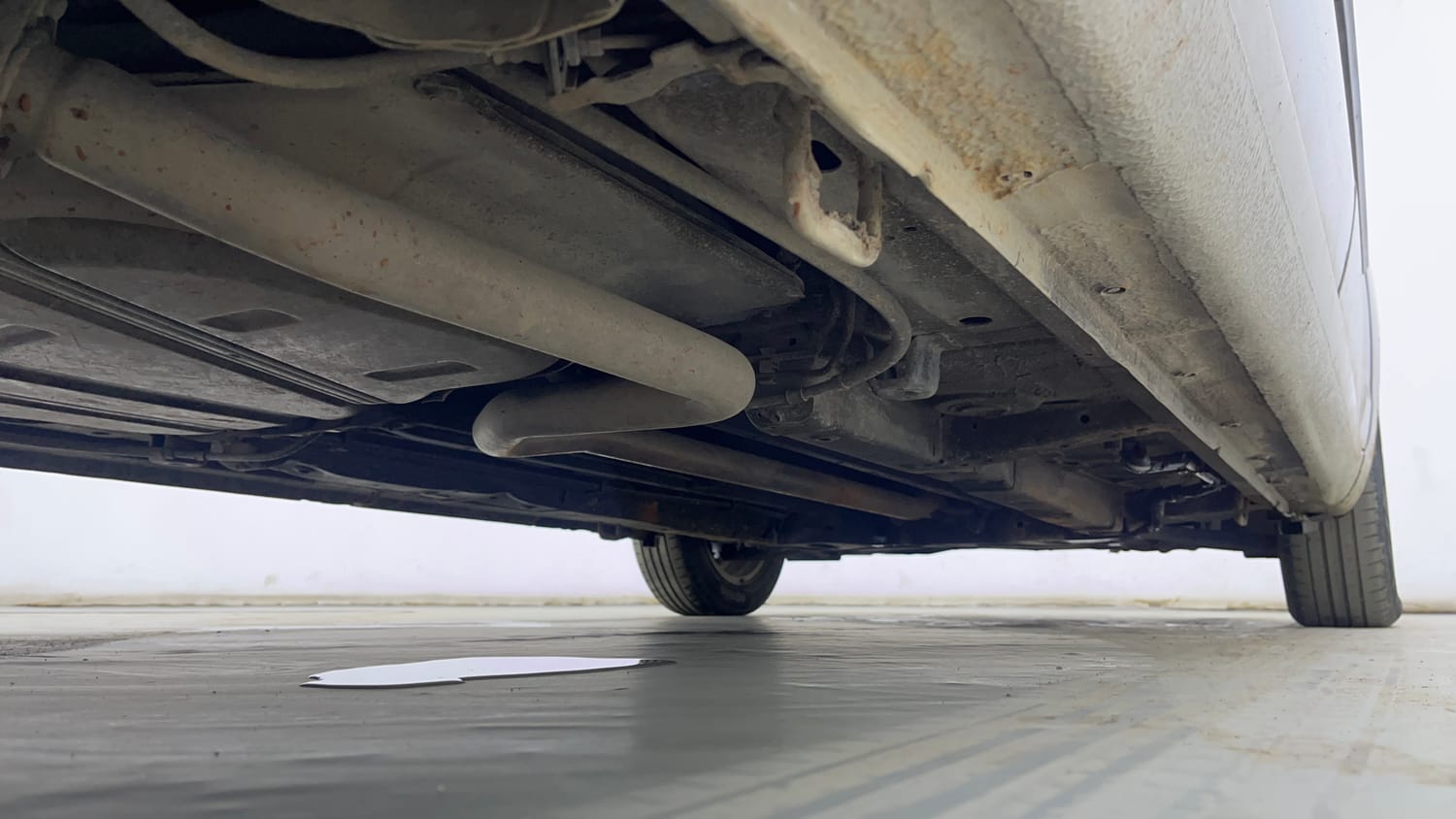 Used 2015 Maruti Suzuki Ertiga ZDI SHVS Diesel Manual extra REAR RIGHT UNDERBODY VIEW