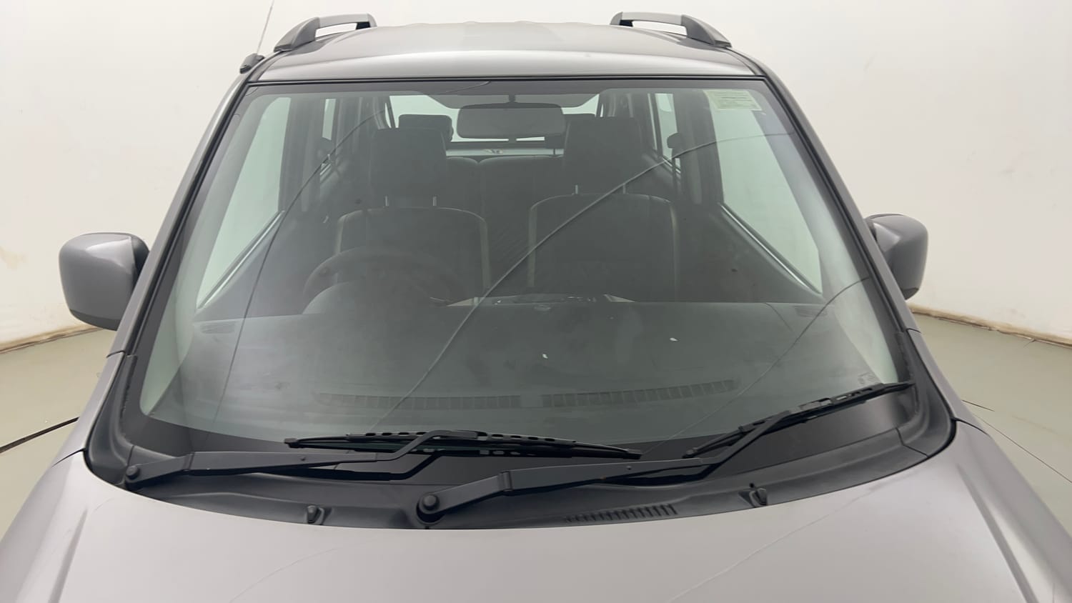 Used 2013 Maruti Suzuki Wagon R LXI Petrol Manual exterior FRONT WINDSHIELD VIEW