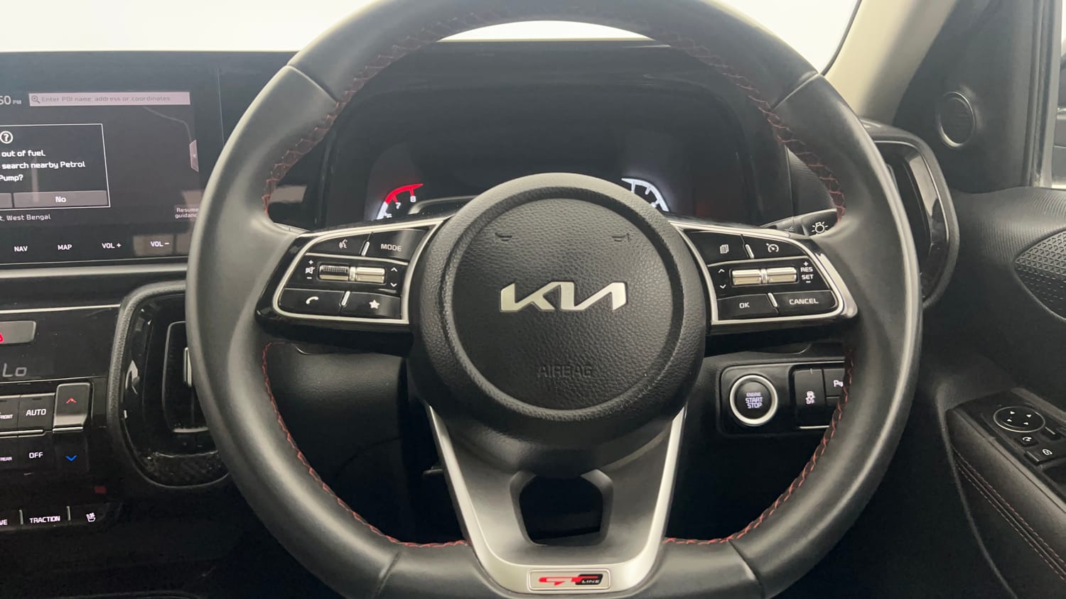 Used 2023 Kia Sonet GTX Plus 1.0 DCT Petrol Automatic interior STEERING VIEW