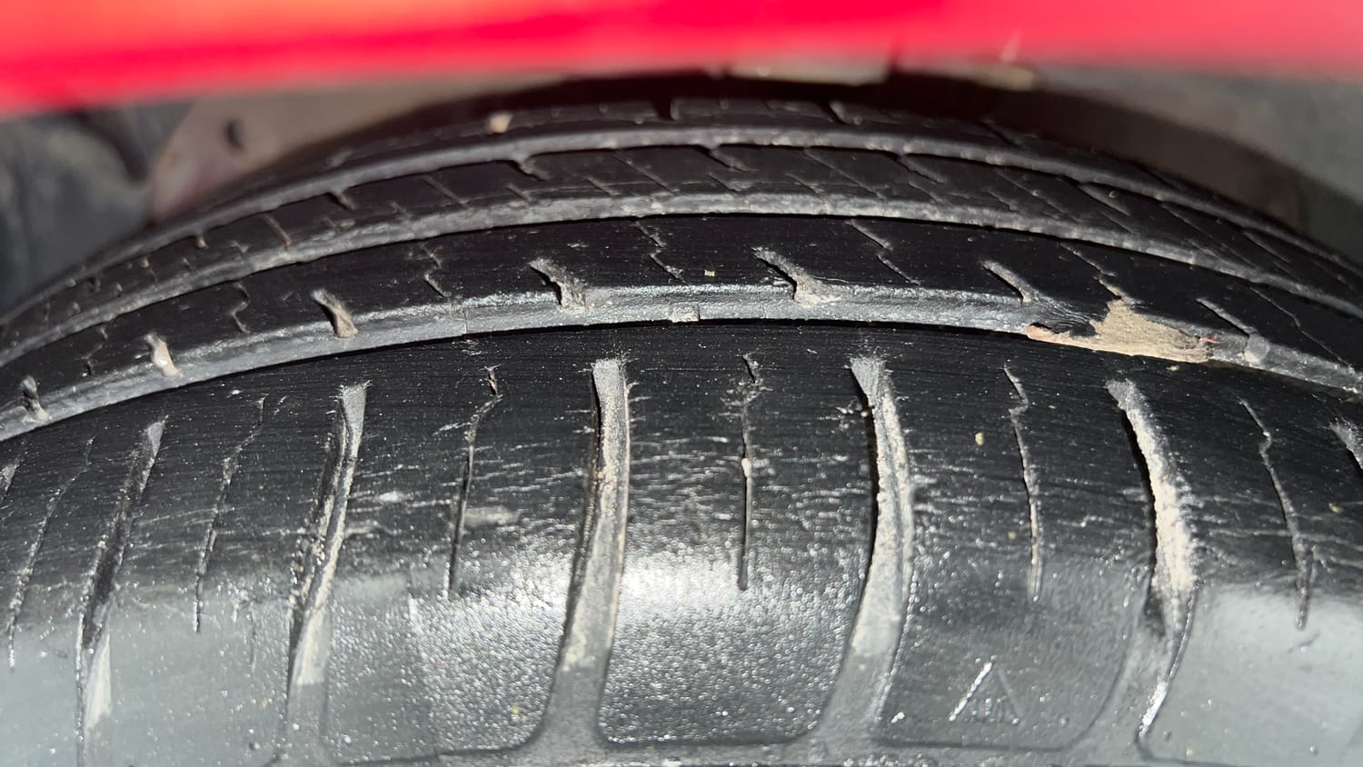 Used 2019 Ford Figo Aspire Trend Plus 1.2 Ti-VCT Petrol Manual tyres LEFT FRONT TYRE TREAD VIEW