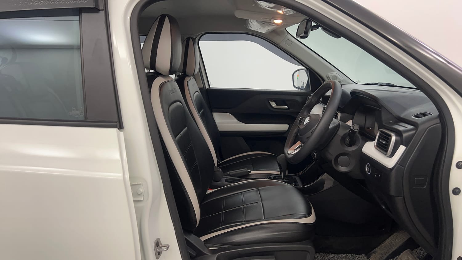 Used 2025 Tata Punch Creative Plus AMT Petrol Automatic interior RIGHT SIDE FRONT DOOR CABIN VIEW