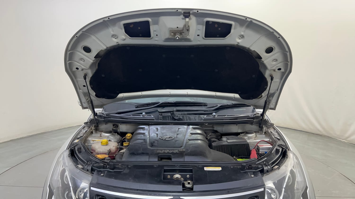 Used 2017 Mahindra XUV500 W10 Diesel Manual engine ENGINE & BONNET OPEN FRONT VIEW