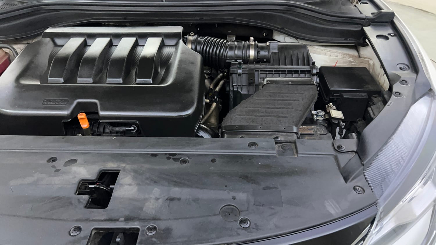 Used 2024 Mahindra XUV700 AX 7 Petrol AT 7 STR Petrol Automatic engine ENGINE LEFT SIDE VIEW