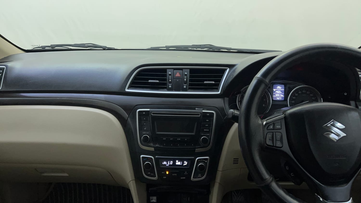 Used 2018 Maruti Suzuki Ciaz Zeta 1.4 MT Petrol Manual interior MUSIC SYSTEM & AC CONTROL VIEW