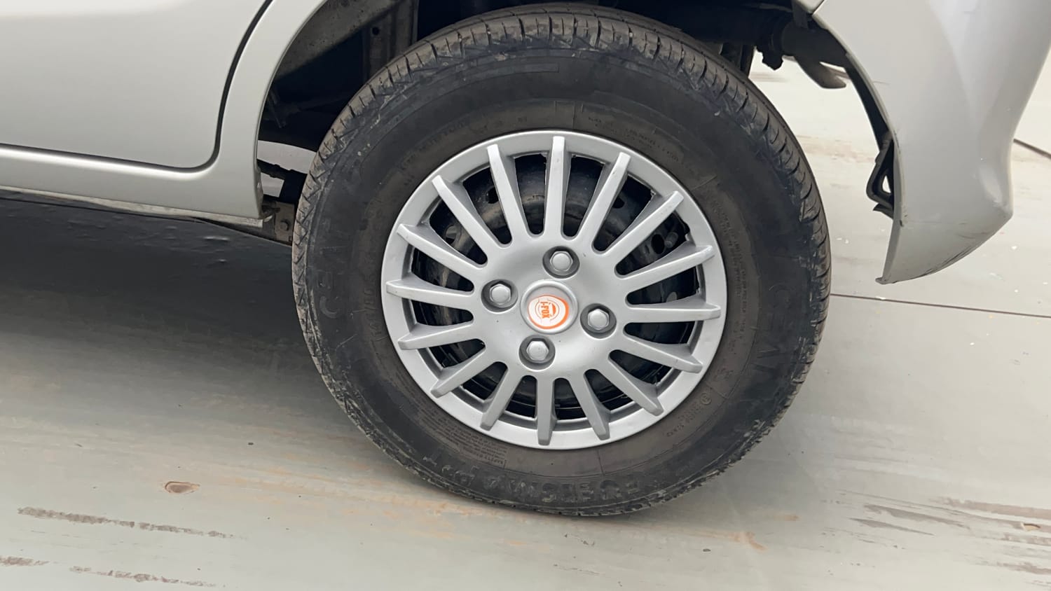 Used 2022 Maruti Suzuki Alto 800 LXi (O) Petrol Manual tyres LEFT REAR TYRE RIM VIEW