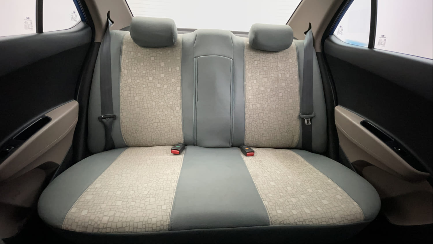 Used 2018 Hyundai Xcent SX Petrol Manual interior REAR SEAT CONDITION VIEW