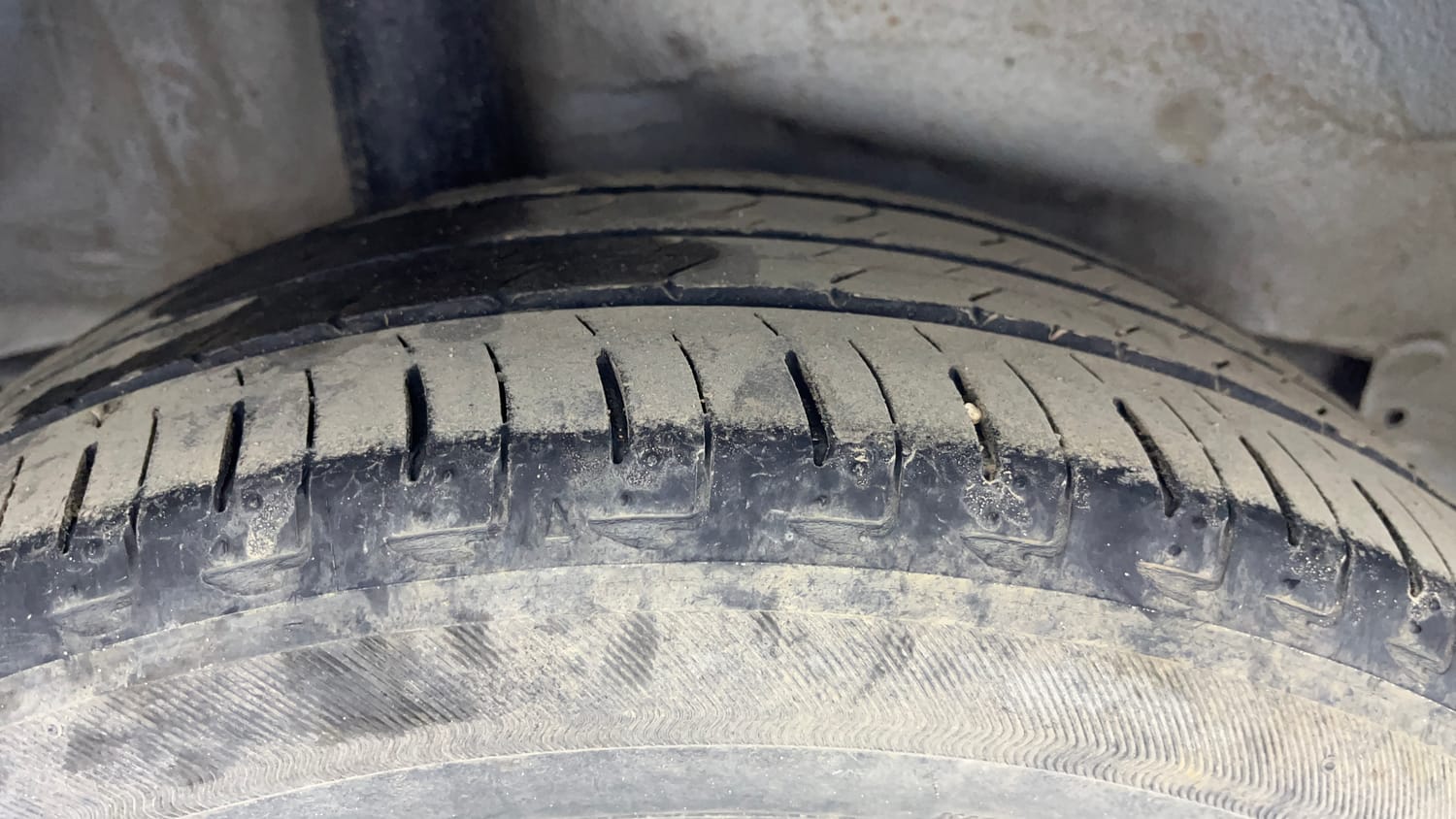 Used 2024 Honda City ZX Petrol CVT Hybrid Automatic tyres RIGHT REAR TYRE TREAD VIEW