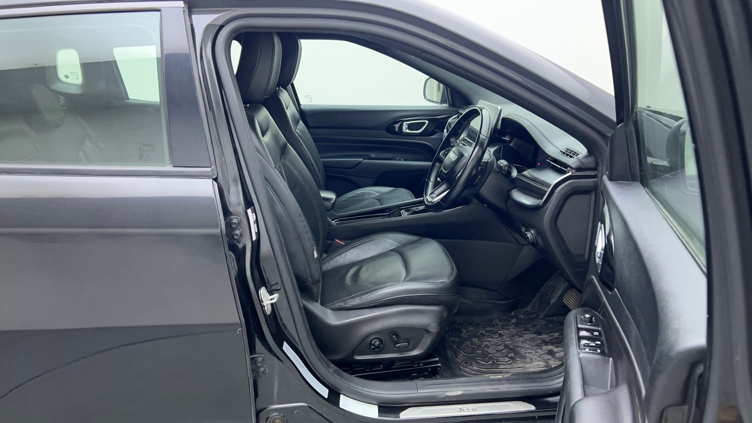 Used 2021 Jeep Compass Model S (O) 1.4 Petrol DCT Petrol Automatic interior RIGHT SIDE FRONT DOOR CABIN VIEW