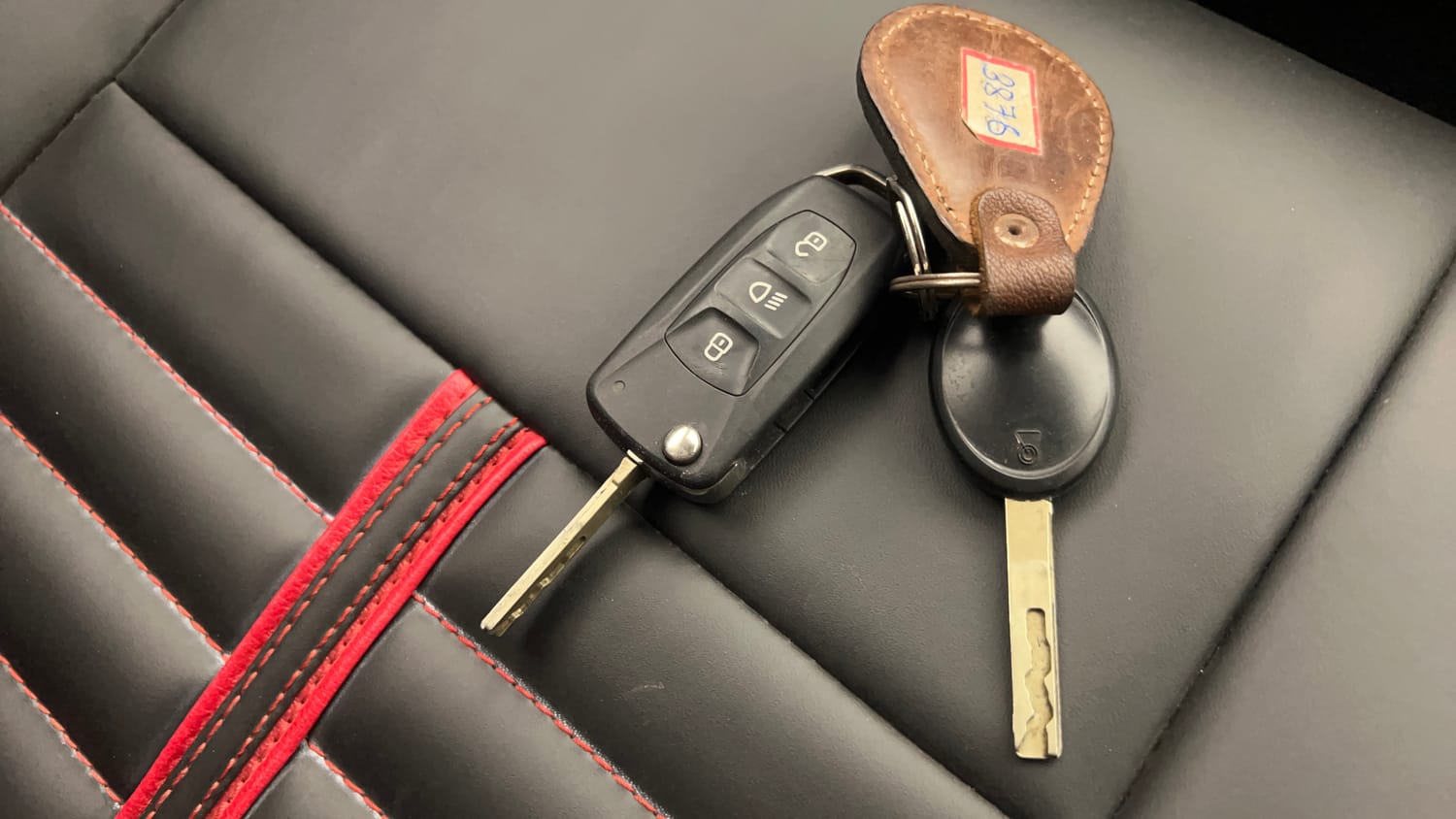 Used 2022 Tata Tiago XTA Petrol Automatic extra CAR KEY VIEW