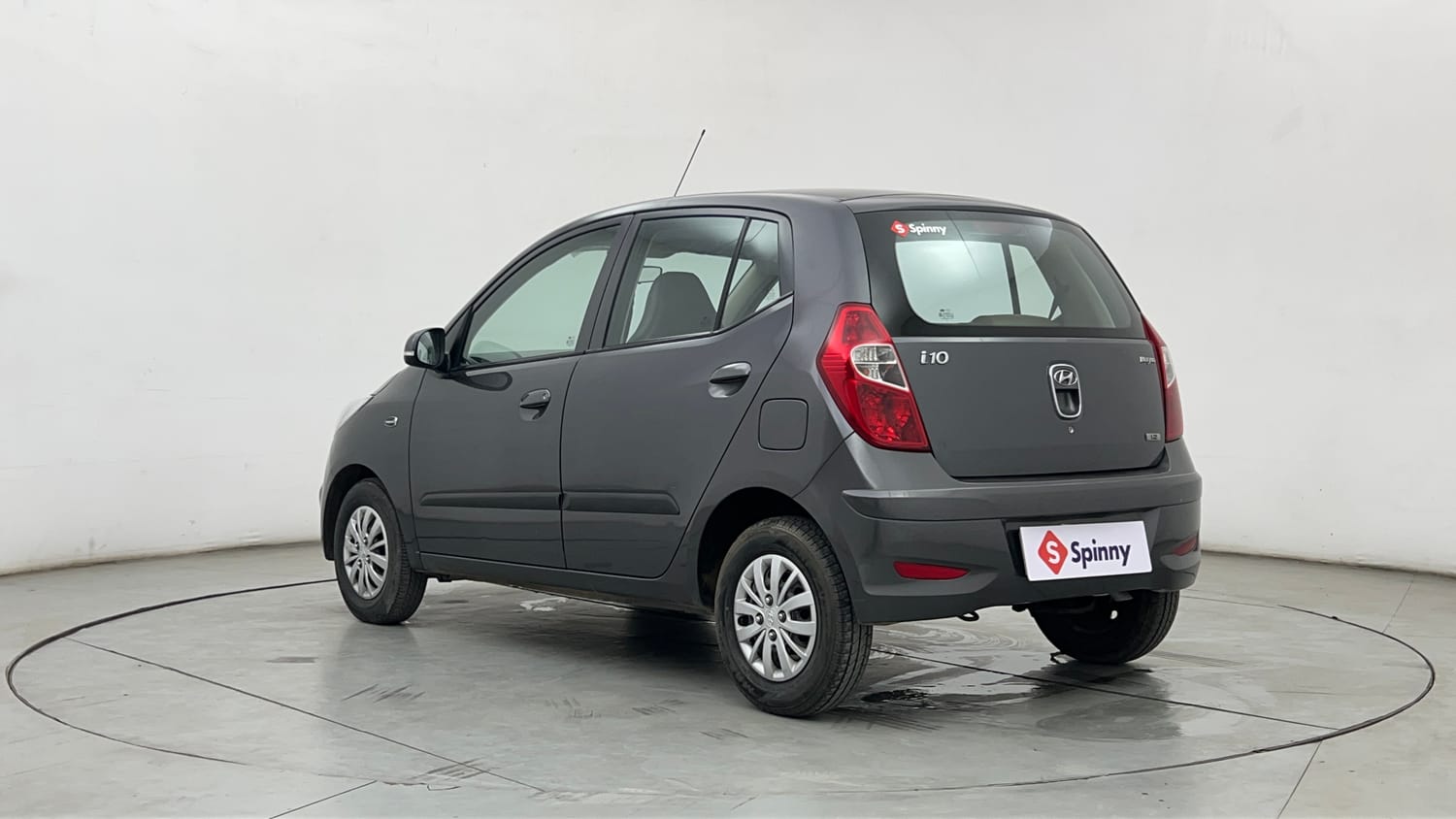 Used 2013 Hyundai i10 1.1L iRDE Magna Special Edition Petrol Manual exterior LEFT REAR CORNER VIEW