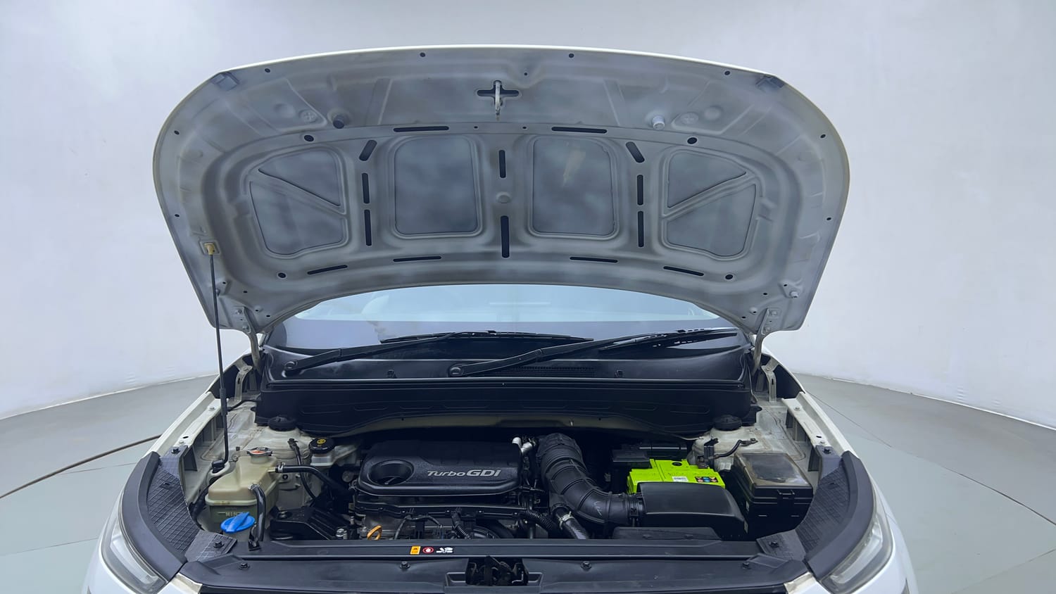 Used 2019 Hyundai Venue SX Plus 1.0 Turbo DCT Petrol Automatic engine ENGINE & BONNET OPEN FRONT VIEW
