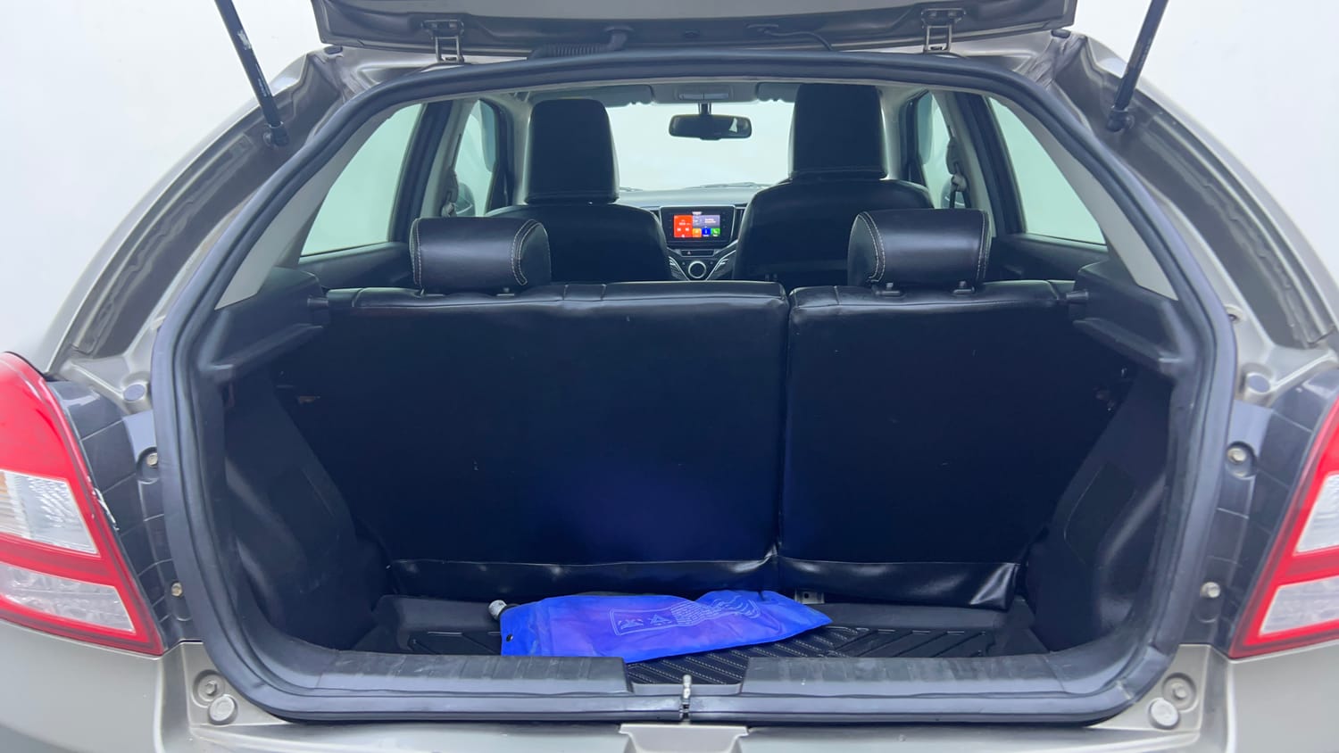 Used 2021 Toyota Glanza V CVT Petrol Automatic interior DICKY INSIDE VIEW