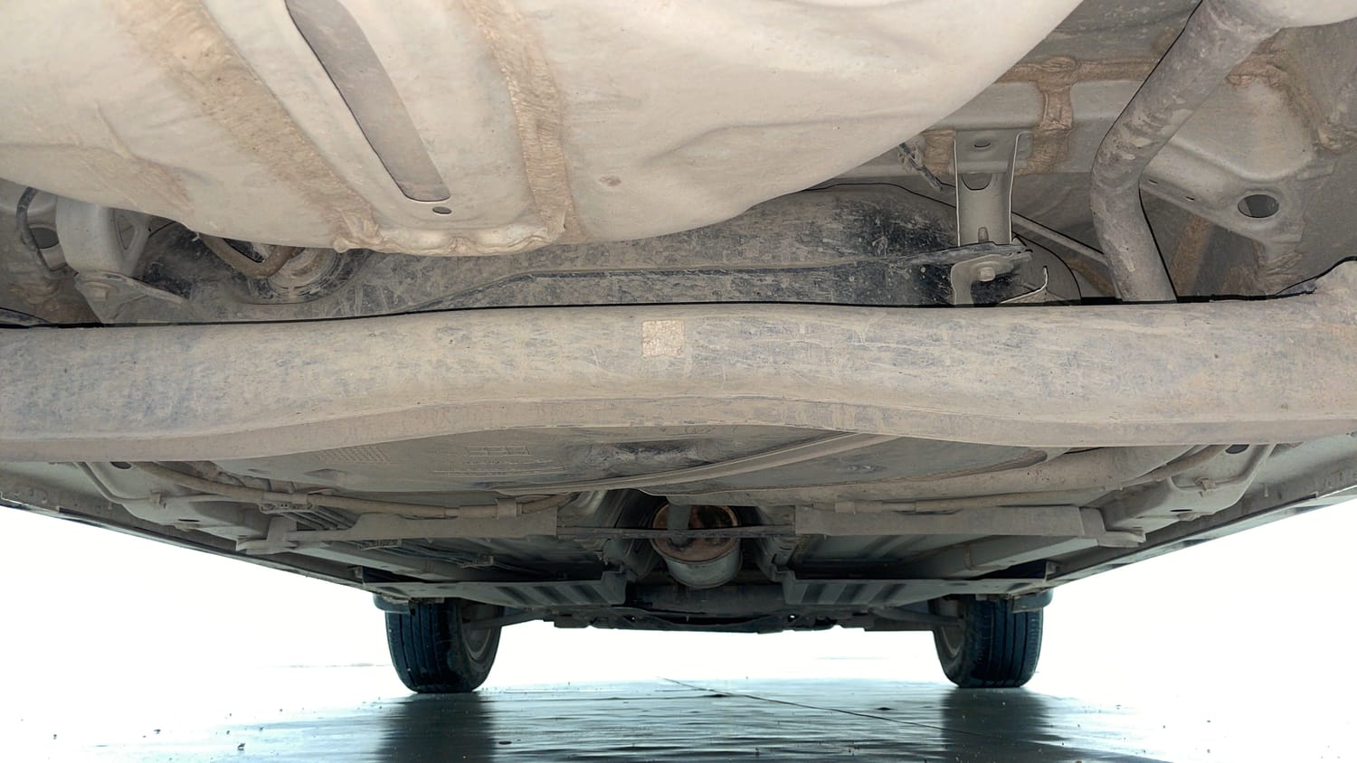 Used 2024 Maruti Suzuki Fronx Delta Plus 1.2L AGS Petrol Automatic extra REAR UNDERBODY VIEW (TAKEN FROM REAR)