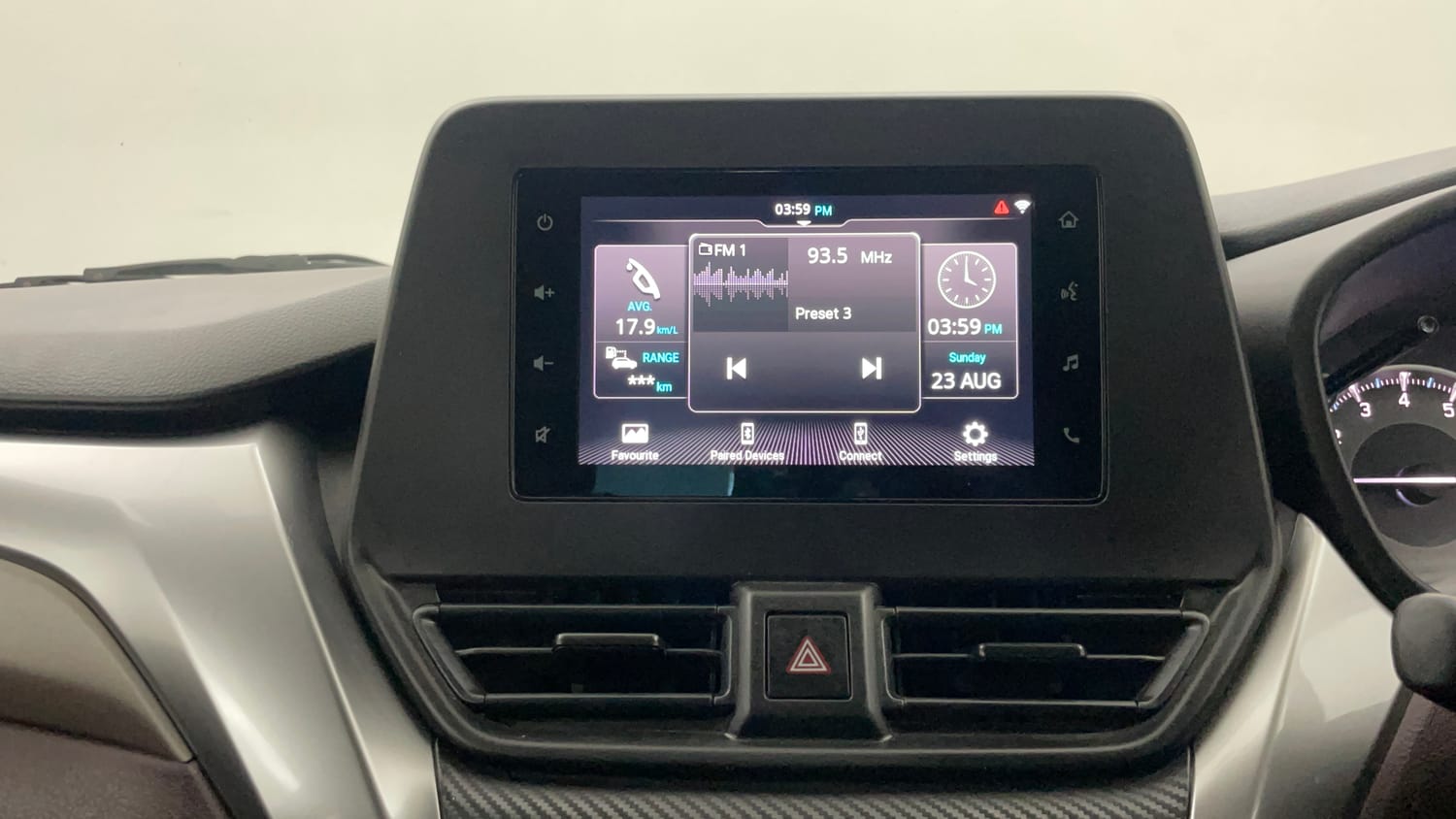Used 2024 Maruti Suzuki Fronx Delta Plus 1.2L AGS Petrol Automatic interior MUSIC SYSTEM & AC CONTROL VIEW