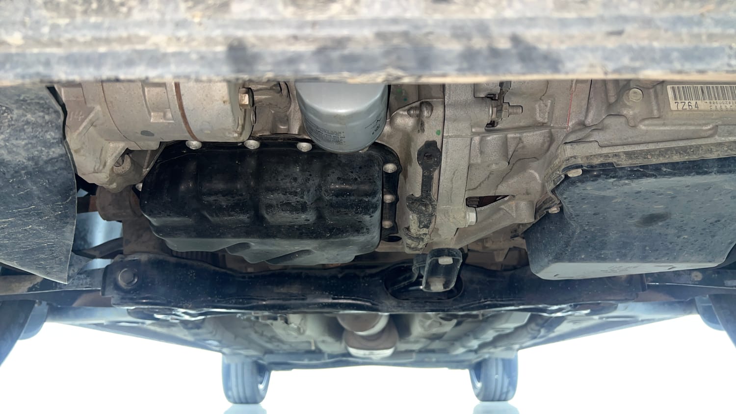 Used 2022 Volkswagen Virtus Topline 1.0 TSI AT Petrol Automatic extra FRONT LEFT UNDERBODY VIEW
