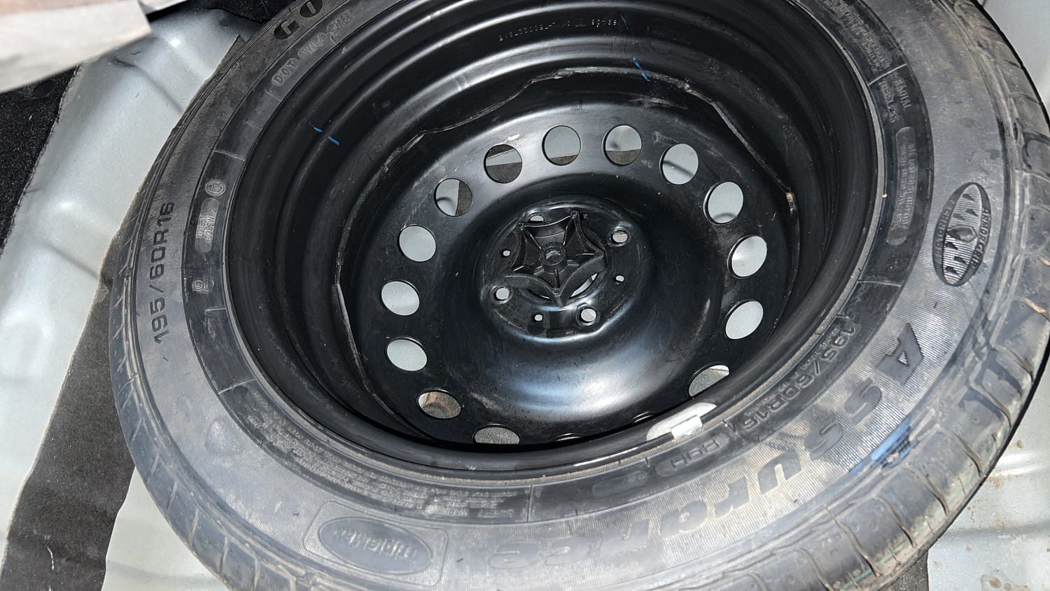 Used 2023 Tata Nexon XZA Plus Petrol Automatic tyres SPARE TYRE VIEW