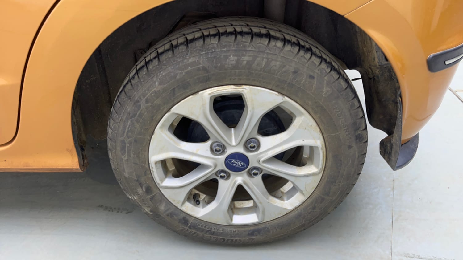 Used 2016 Ford Figo Titanium Plus 1.5 TDCi Diesel Manual tyres LEFT REAR TYRE RIM VIEW
