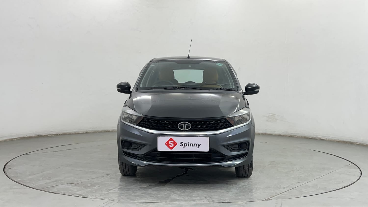 Used 2022 Tata Tiago XT CNG Cng Manual exterior FRONT VIEW