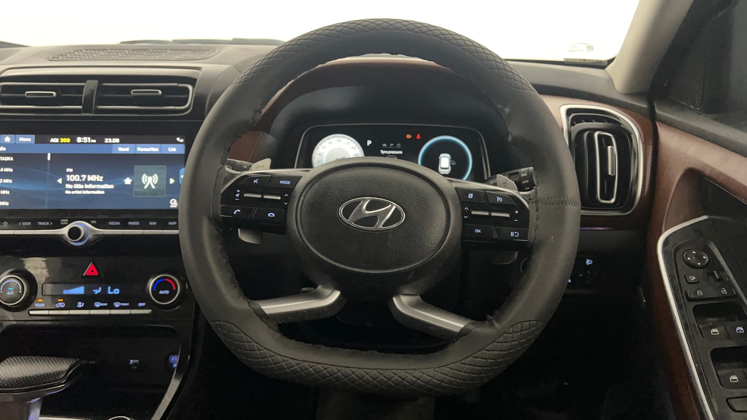 Used 2021 Hyundai Alcazar Signature (O) 6 STR 1.5 Diesel AT Diesel Automatic interior STEERING VIEW