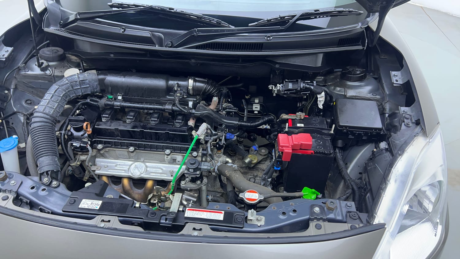 Used 2024 Maruti Suzuki Swift ZXi Petrol Manual engine ENGINE LEFT SIDE VIEW