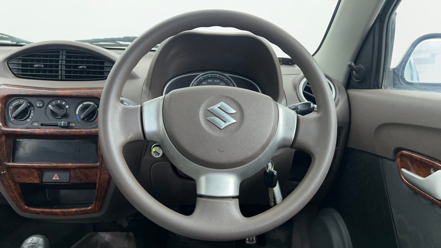Used 2015 Maruti Suzuki Alto 800 Lxi Petrol Manual interior STEERING VIEW