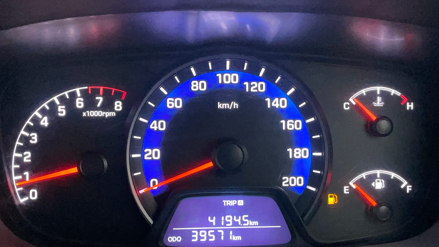 Used 2018 Hyundai Xcent SX Petrol Manual interior CLUSTERMETER VIEW